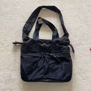 Lululemon large tote